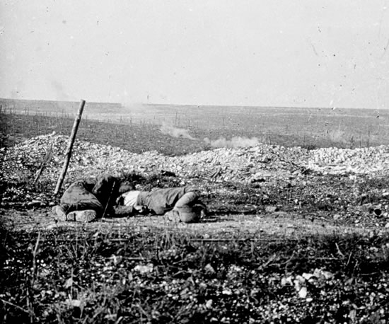 Verdun, Cadavres et barrage